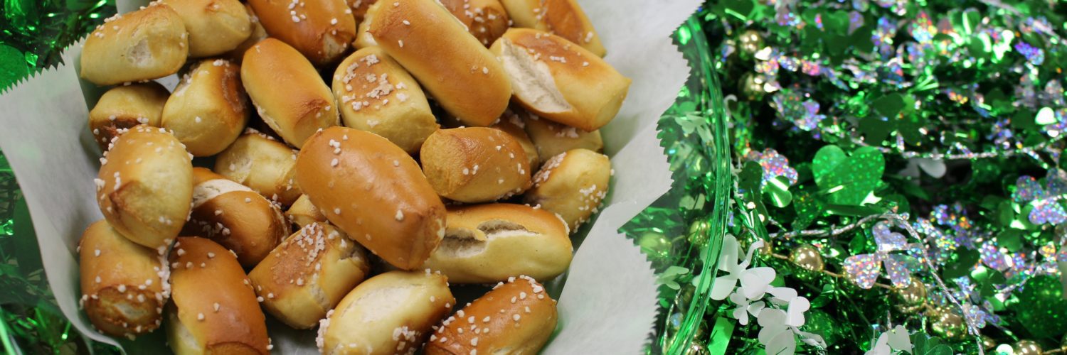 Gus Pretzels Hand Twisted Since 1920